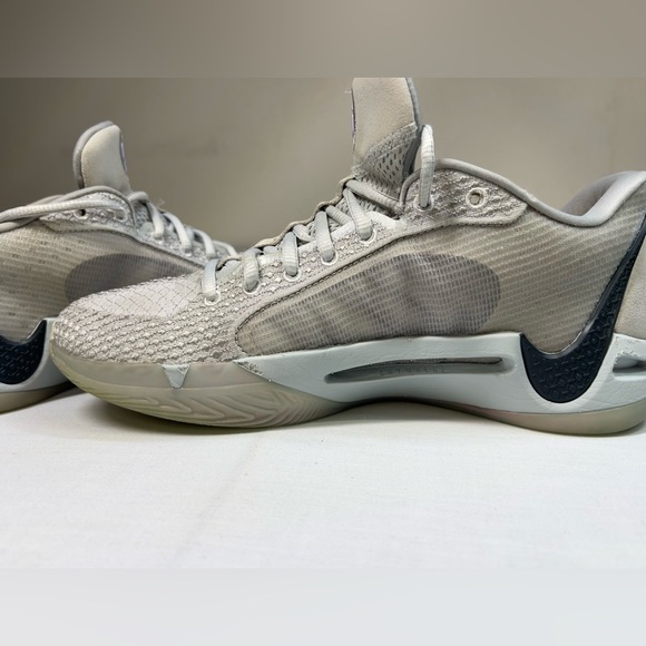 NIKE SABRINA 1 “IONIC" FQ3381-010 Women’s SZ 9.5 - Picture 2 of 8